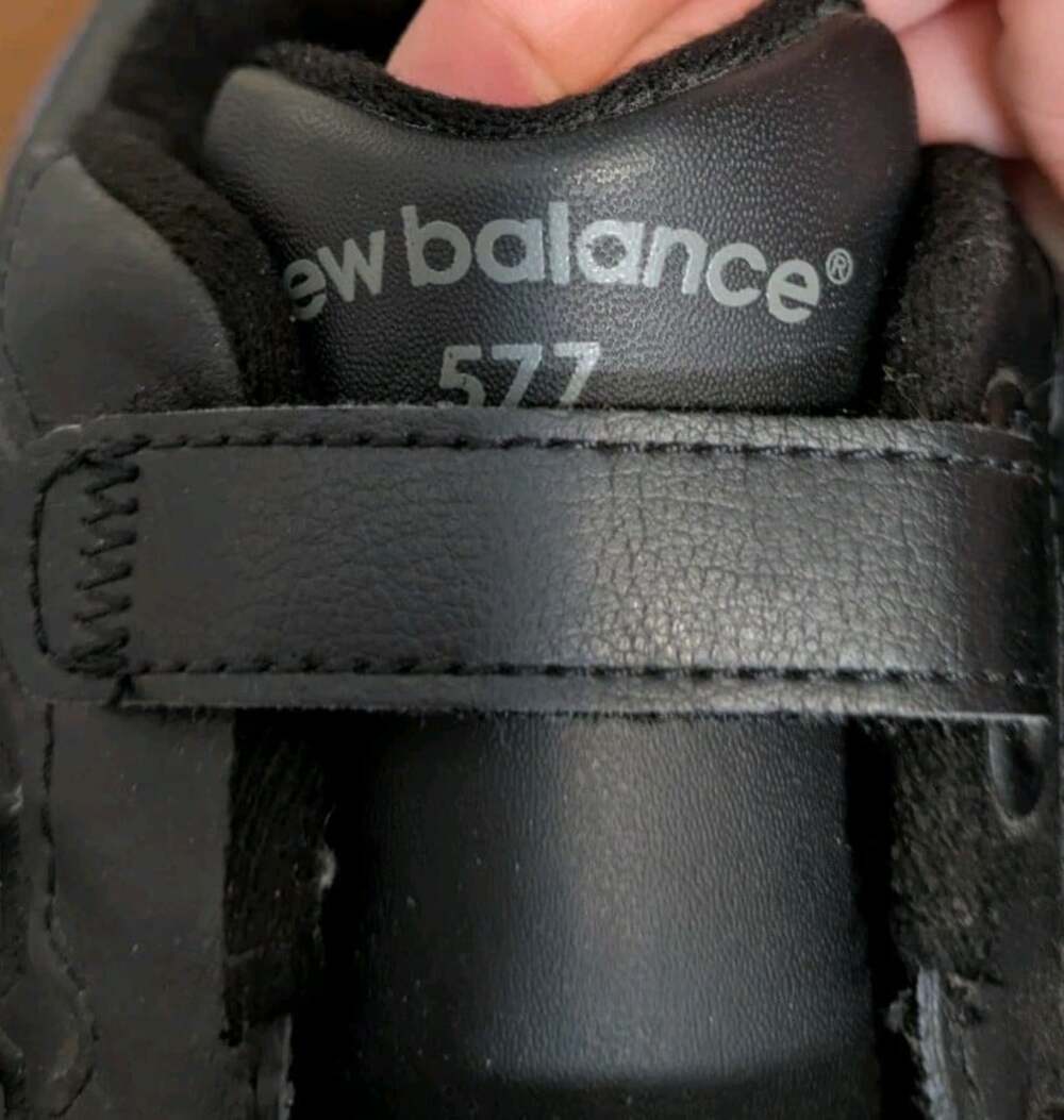 NEW BALANCE 577 BLACK LEATHER Hook Loop Walking Sneakers Sz 9 2E Extra Wide - Picture 3 of 10